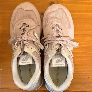 New Balance Women's Light Pink Athletic Shoes